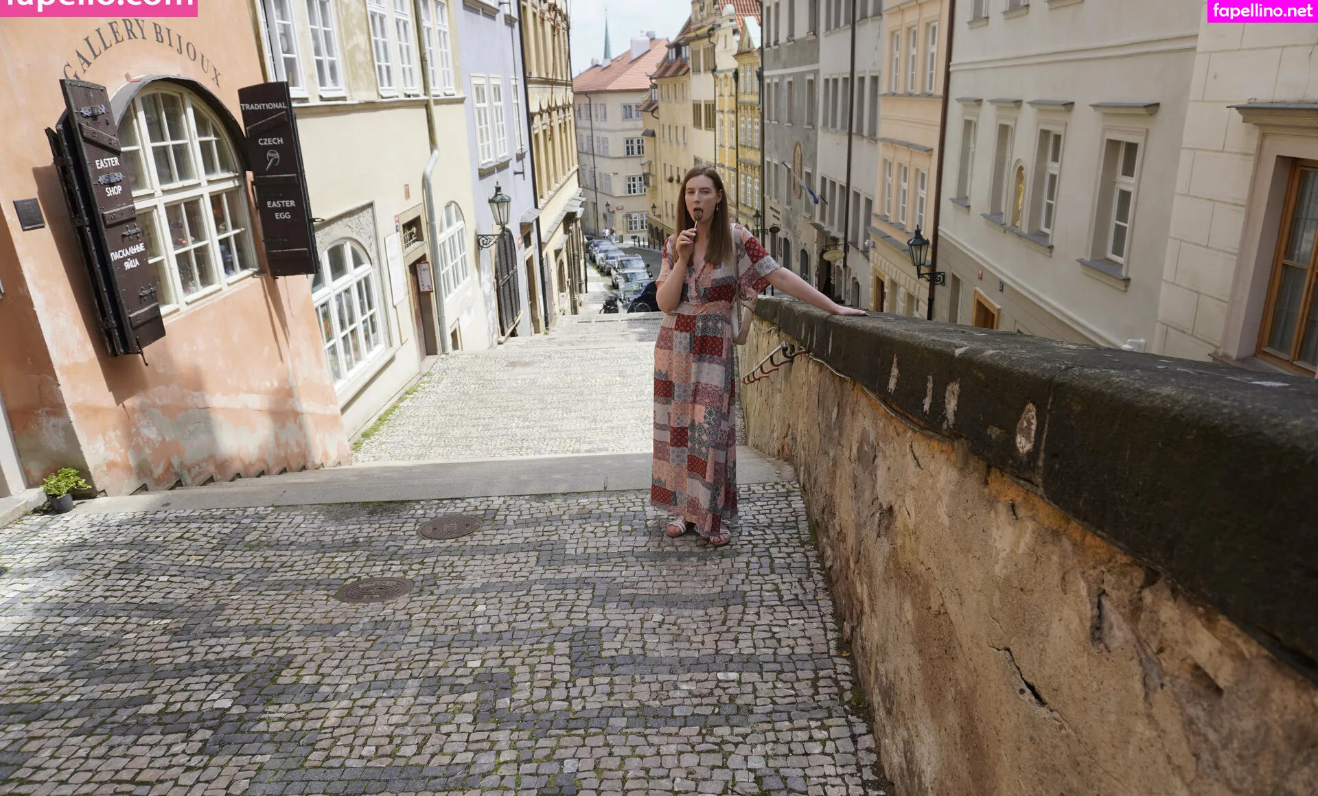 Acrylickatequinn Free