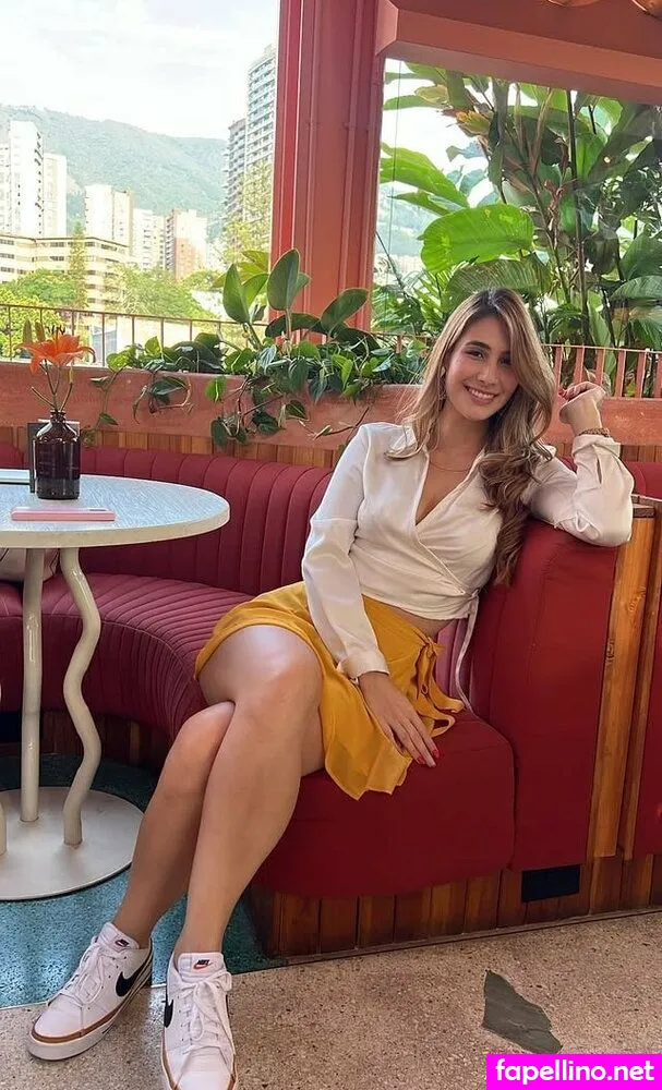 Andrea Duque Hotwife