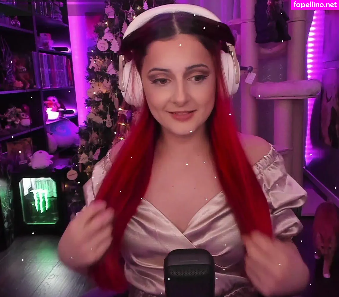 Anniefuchsia