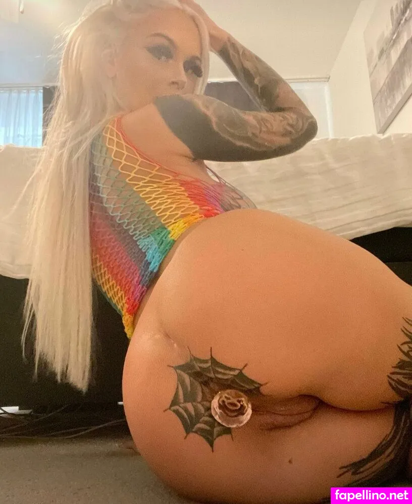 Blondiebombbarbs Badbarbiet