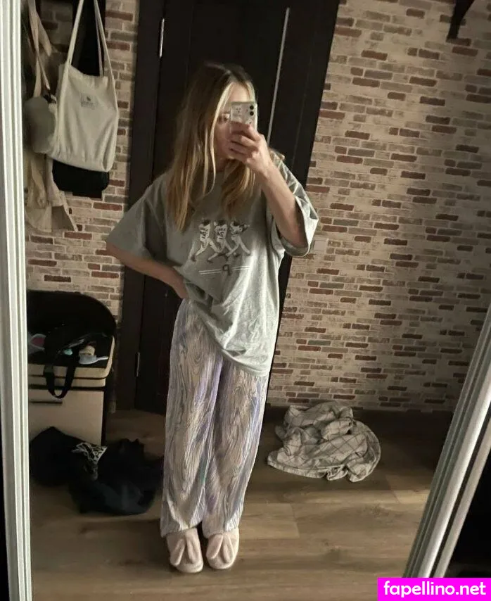 Bluevelvetfreenudezzz