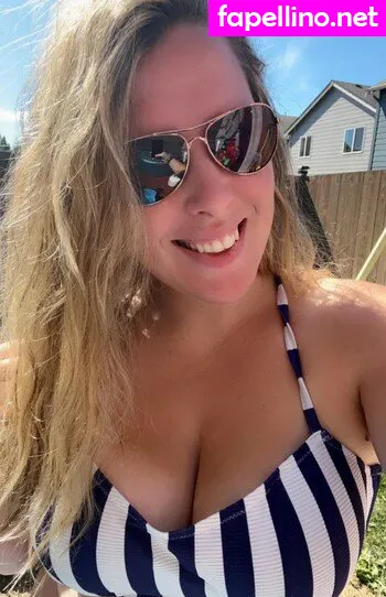 Bustybella Inseattle