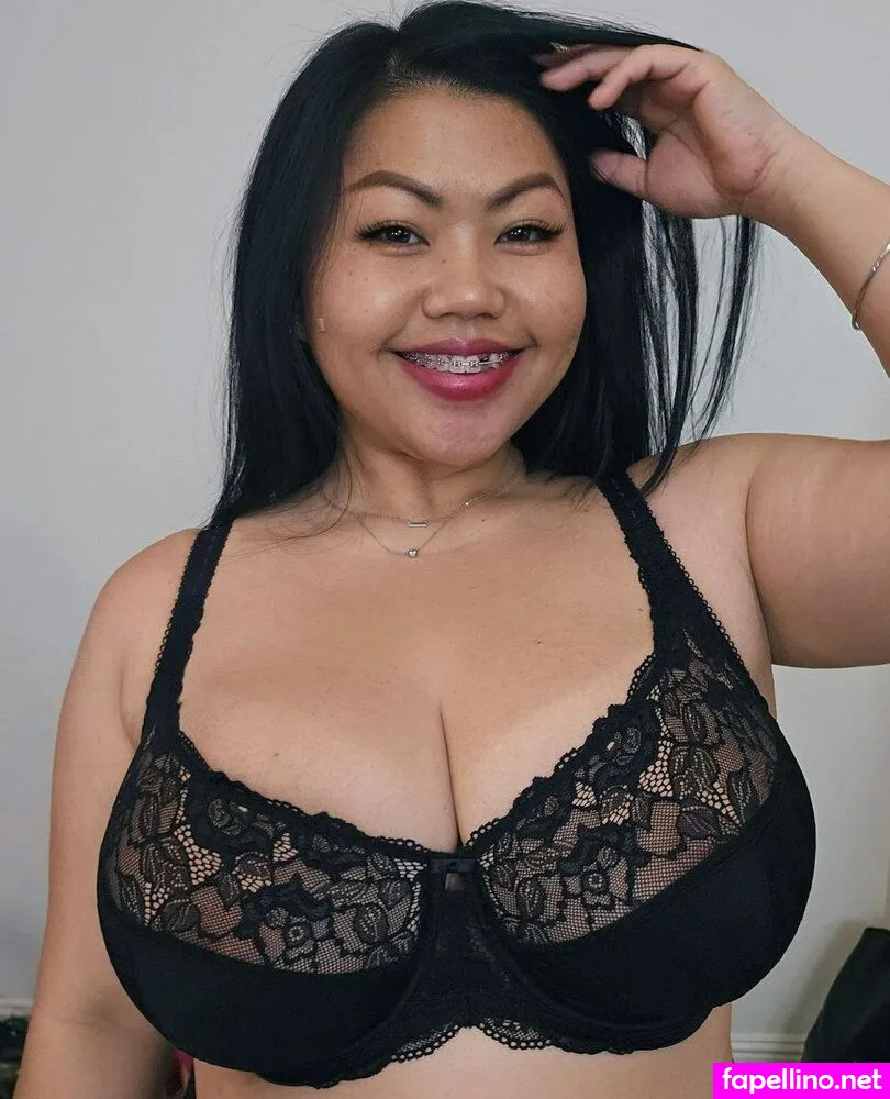 Bustythaigirl