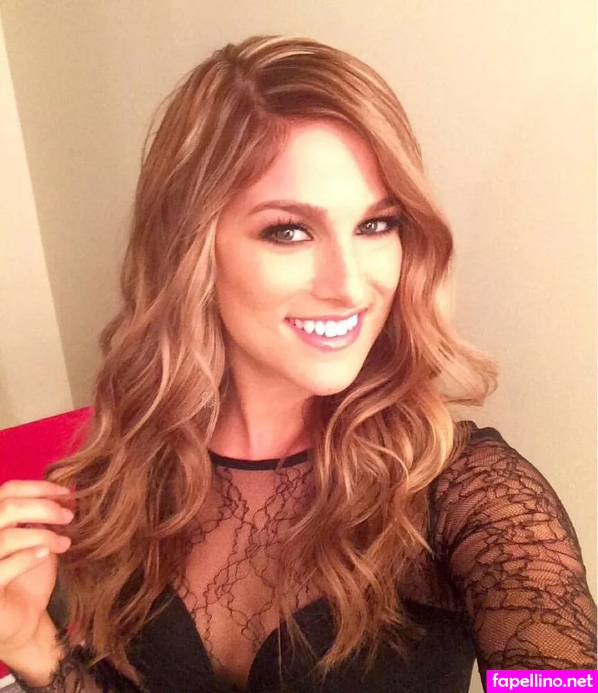 Cassadee Pope