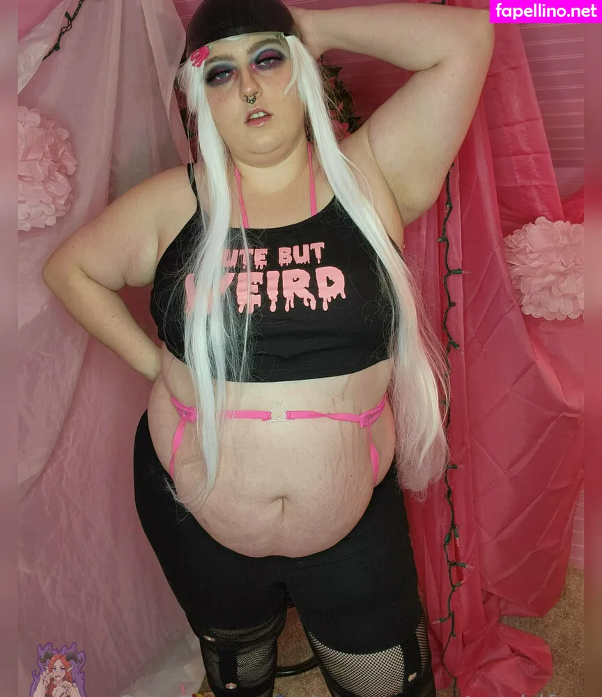 Curvymonstergirlfree