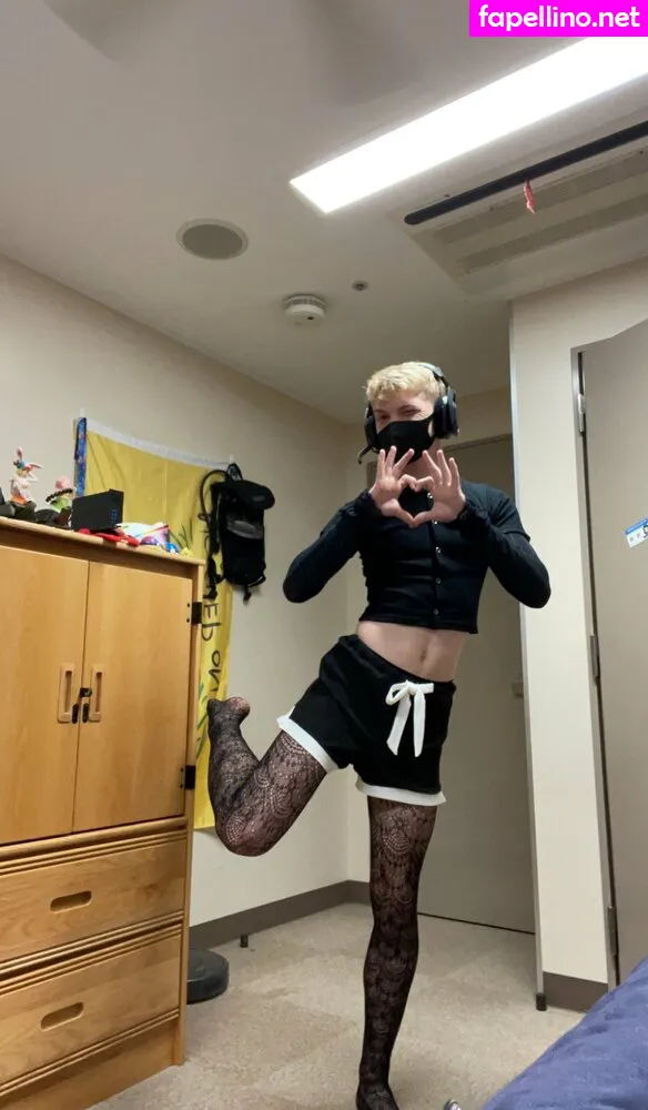 Femboy 35