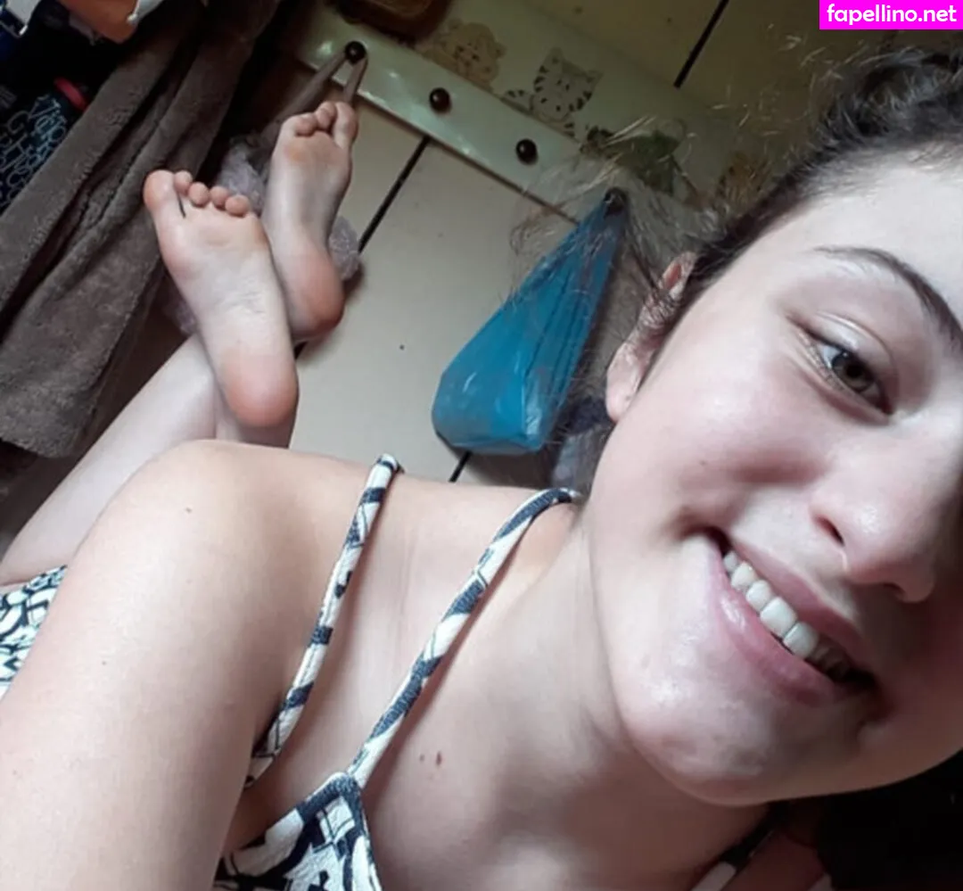 Friend S Pretty Feet