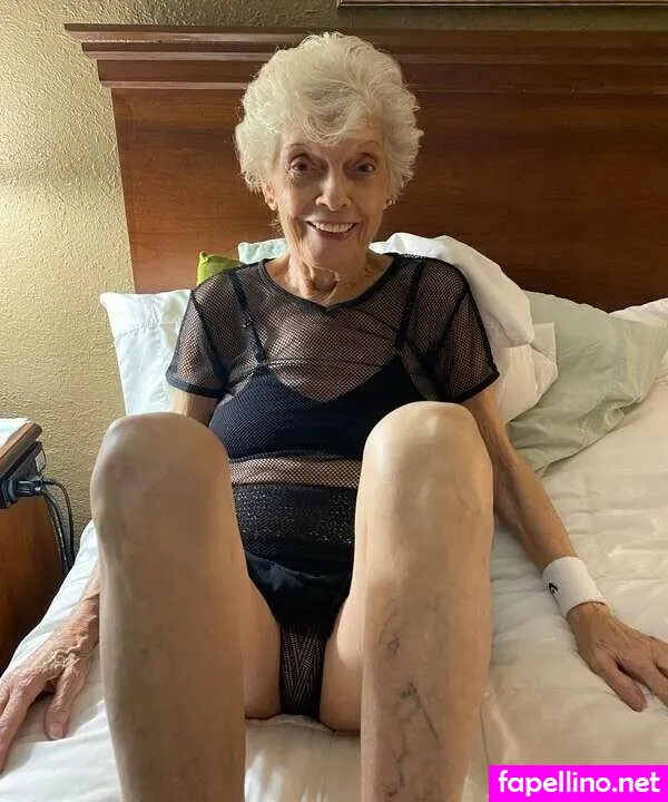 Grandma Linda Lindahope1939 Lucy Cutest