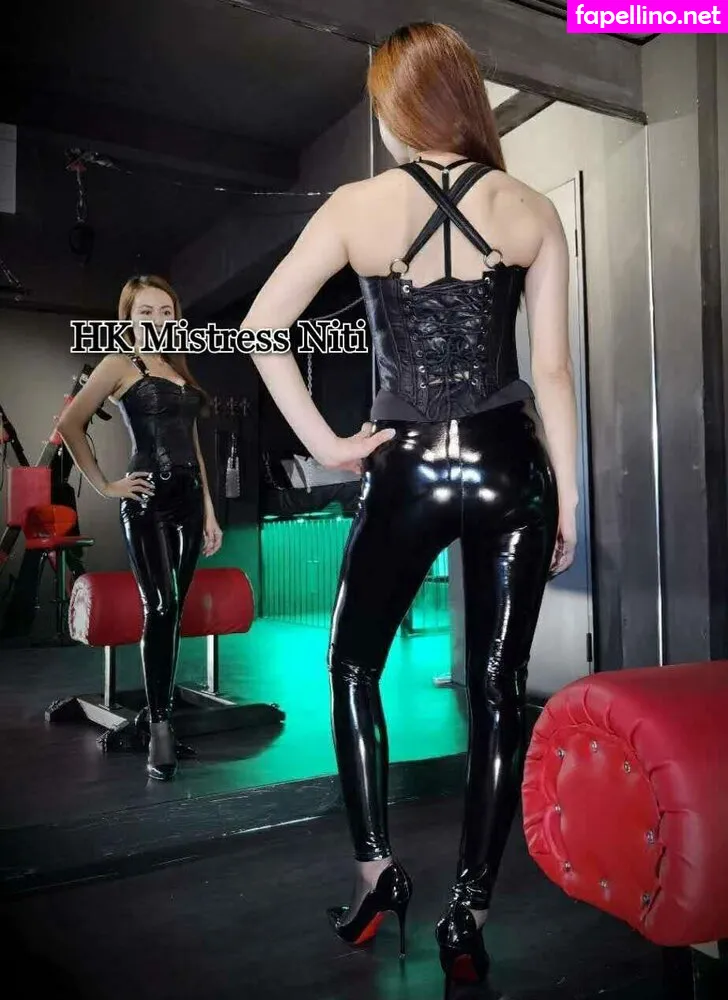 Hk Mistress Niti
