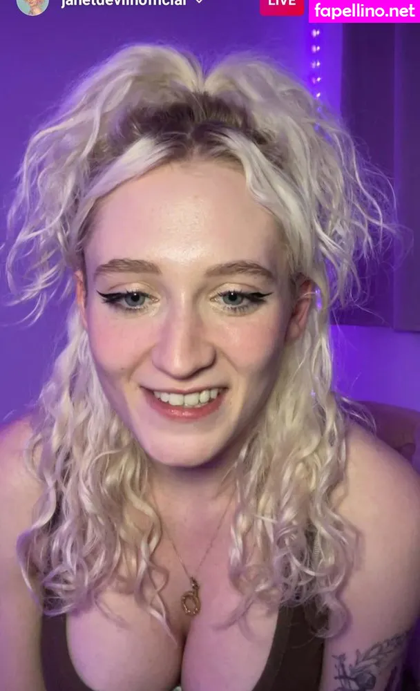 Janet Devlin