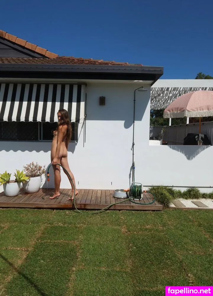 Jessa The Nude Blogger