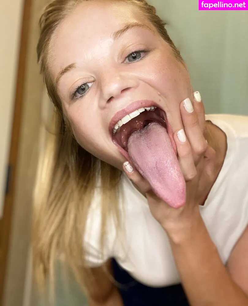 Katelynlongtongue