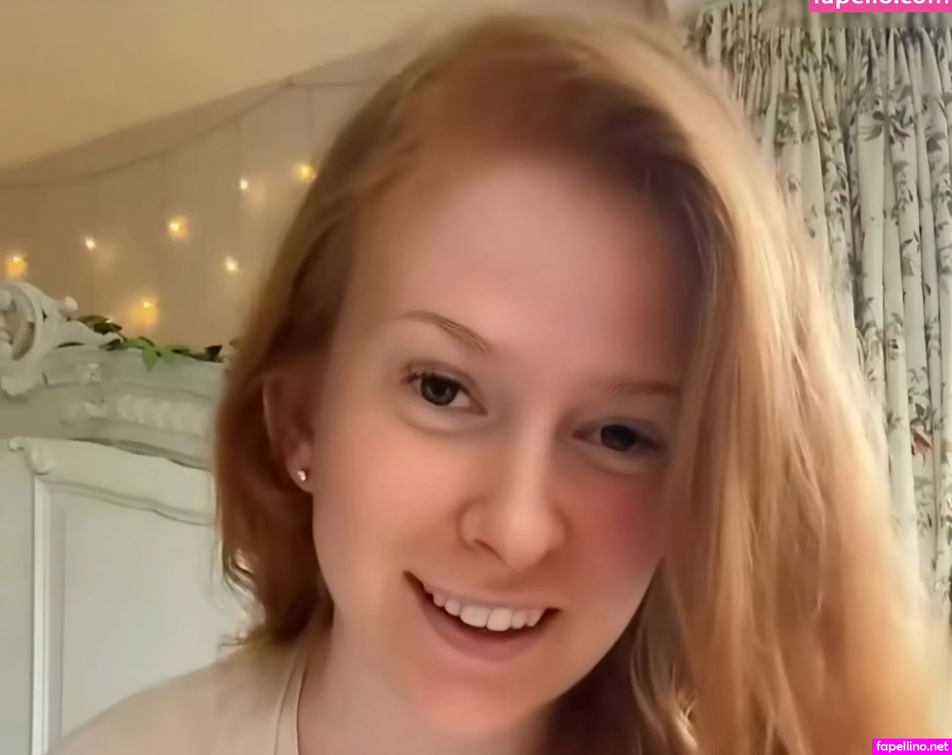 Kennt Jemand Diese 2 Netten Damen