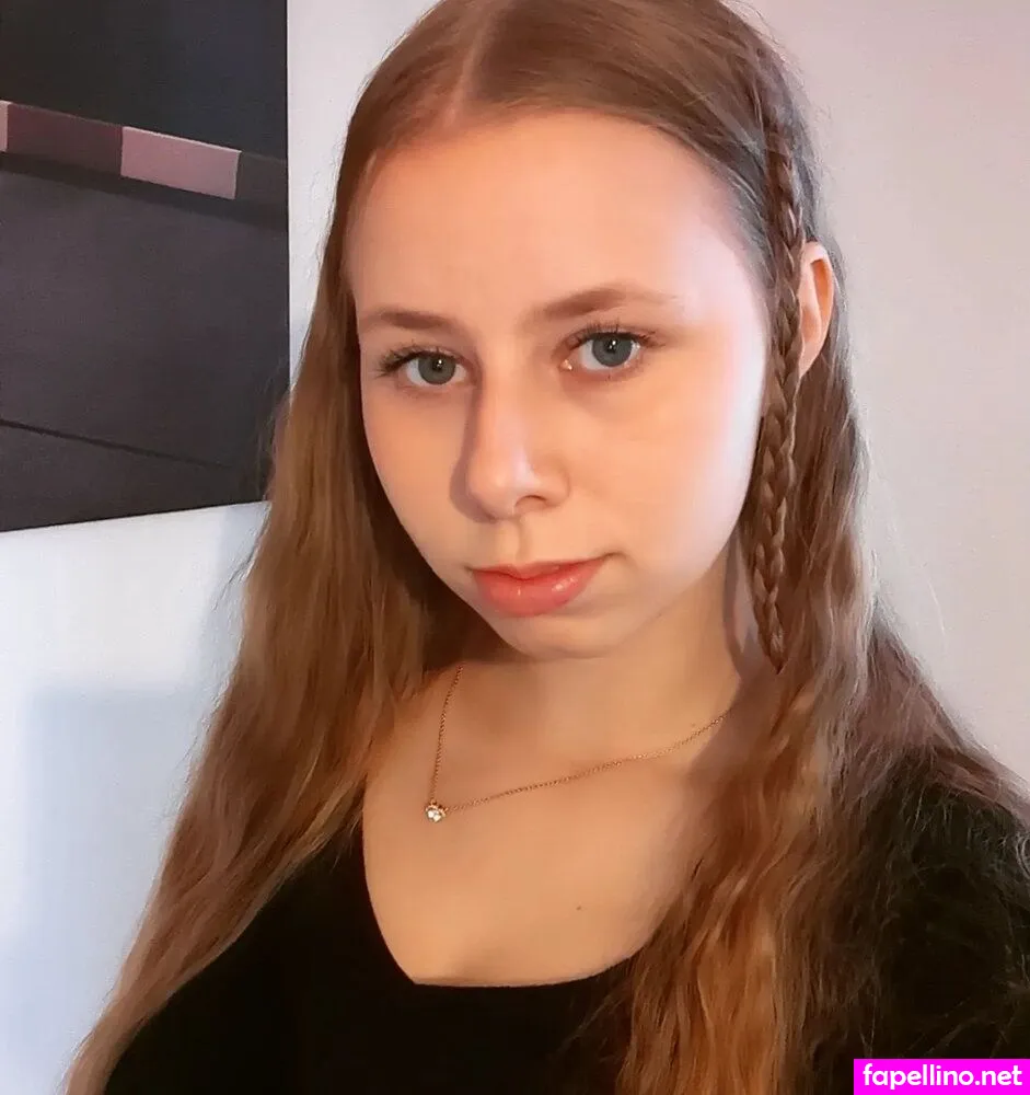 Lenahatesinsta Lena Sick