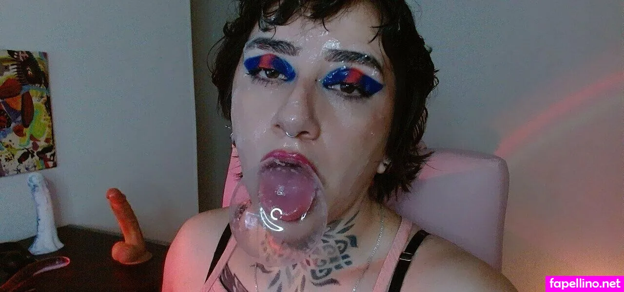 Lisavila Salivaqueen