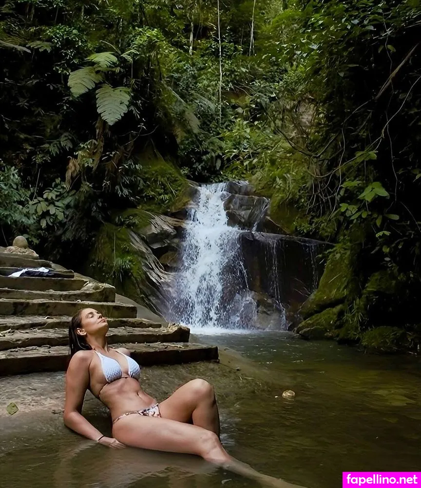 Marisa Minetti Hotwife