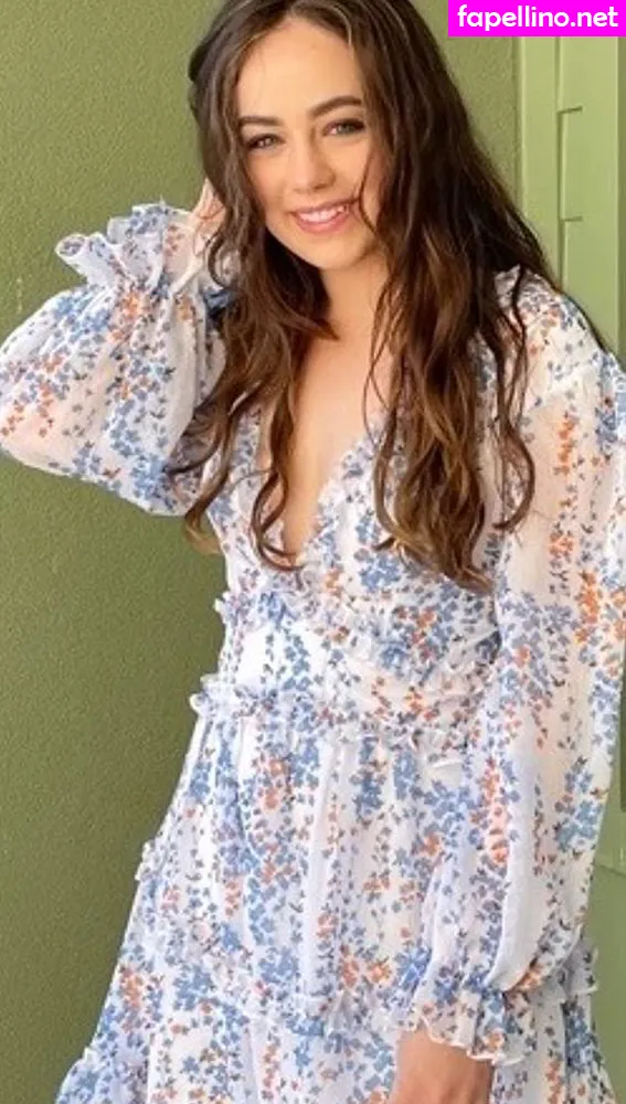 Mary Mouser