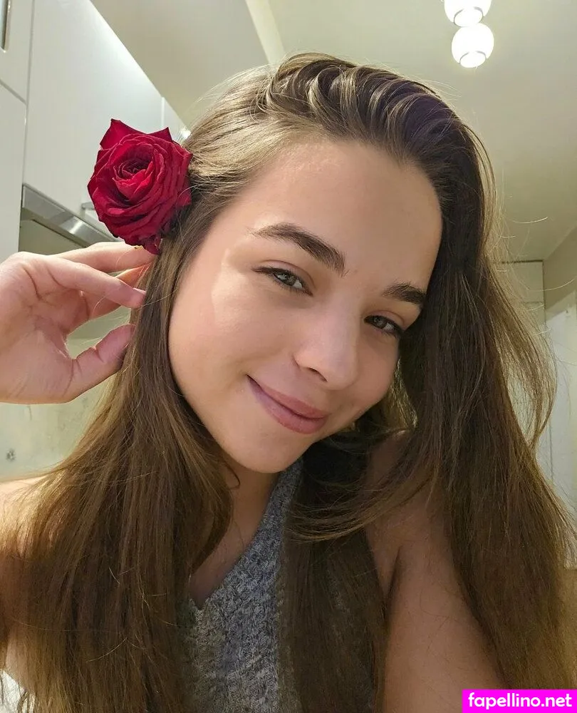 Mia Rossse Exclusive