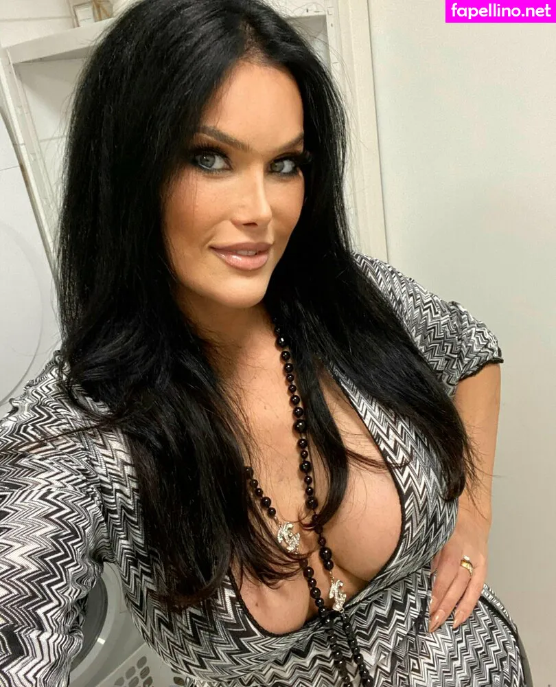 Misscullinanofficial