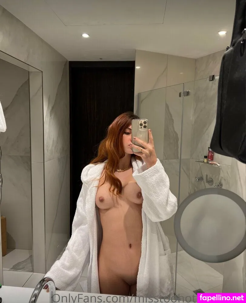 Misstoohottohandle 1