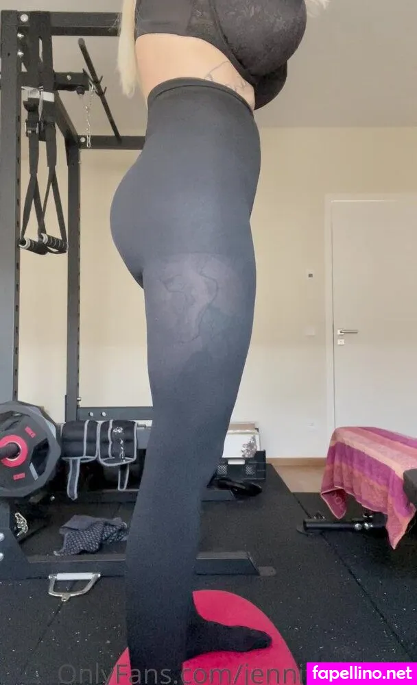 Mistress Jennifer Carter