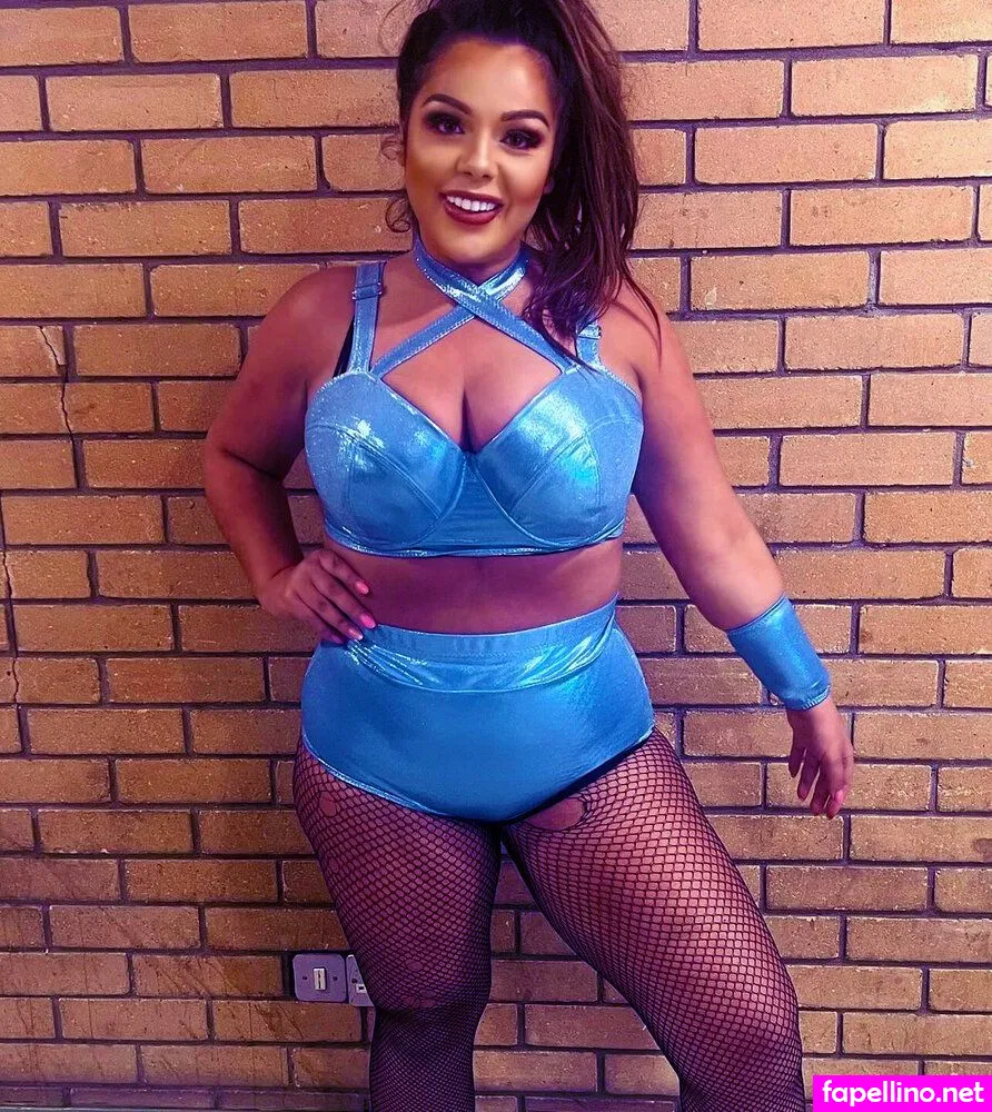 Nadia Sapphire 2