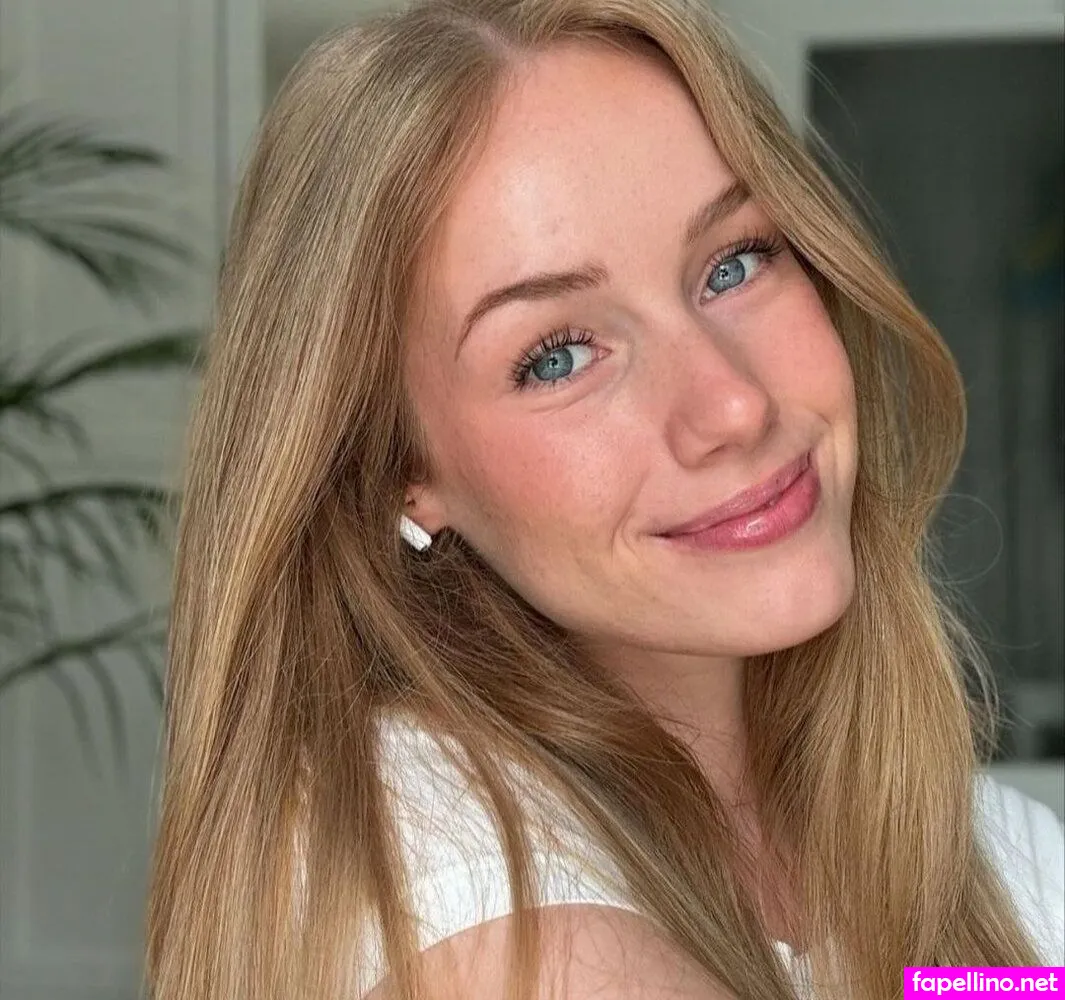 Nadine Von Relaxasmr