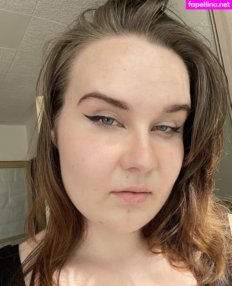 Naughtychubbynixiesin