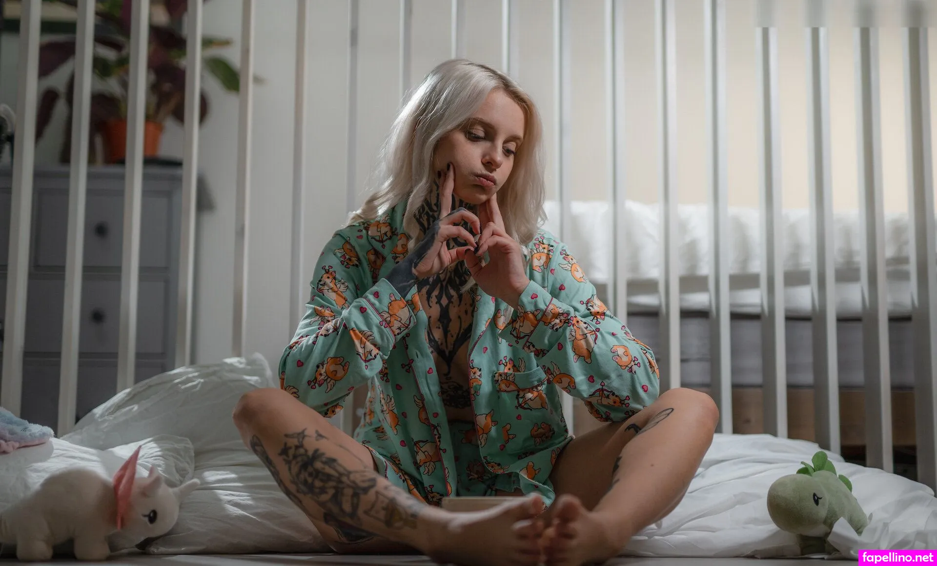 Nava Nextdoor Polish Model