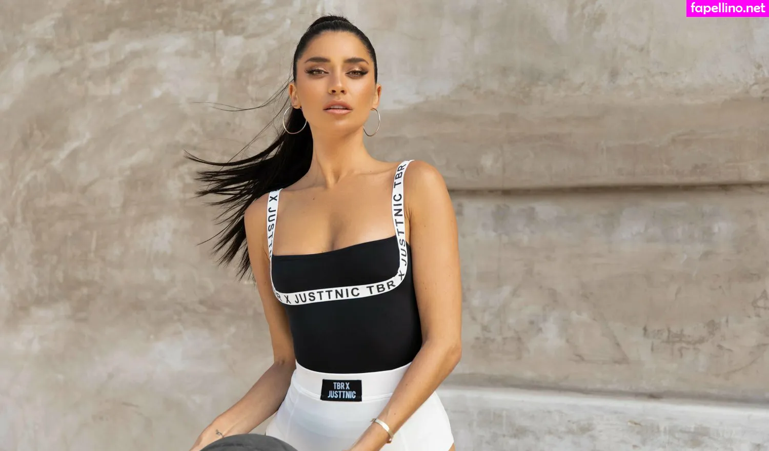 Nicole Williams Justtnic