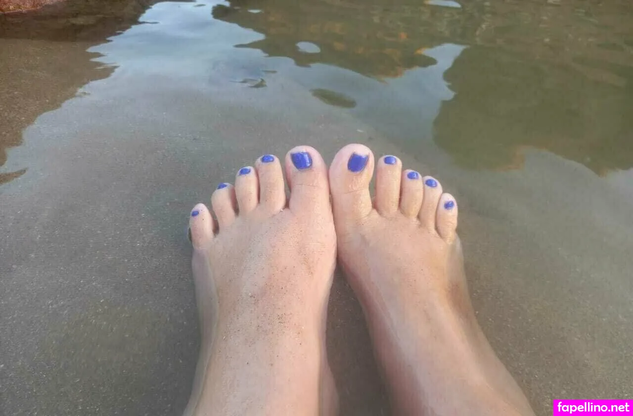 Nikitafeistyfeet
