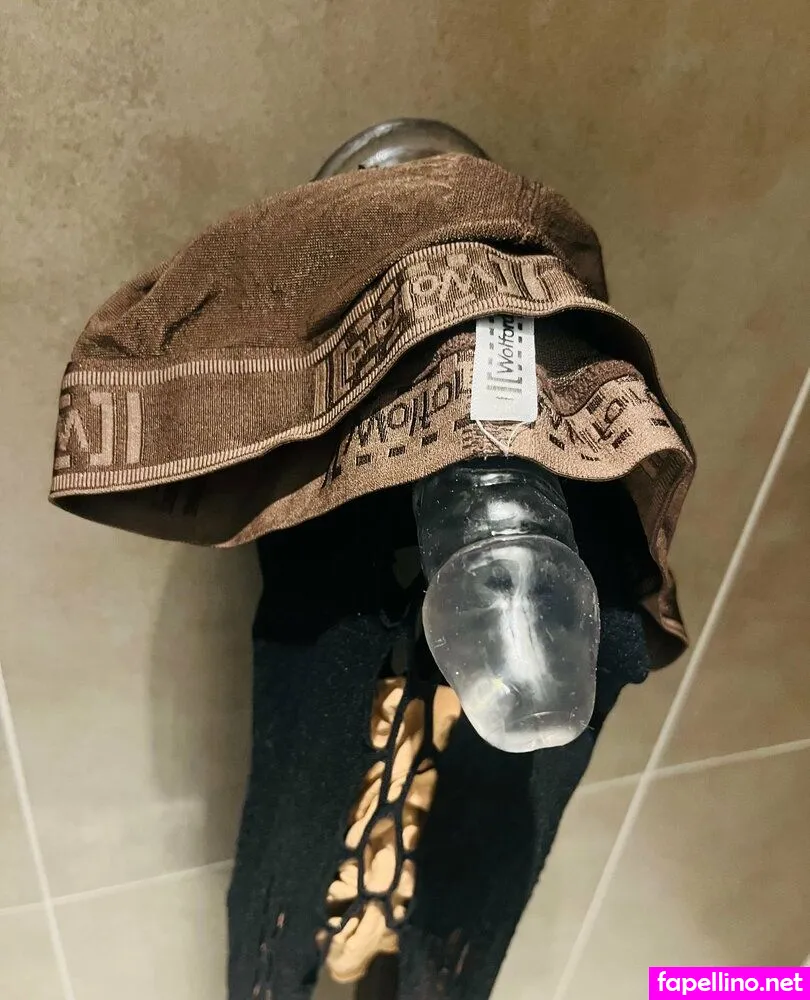 Nylonfeet Stiletto Free