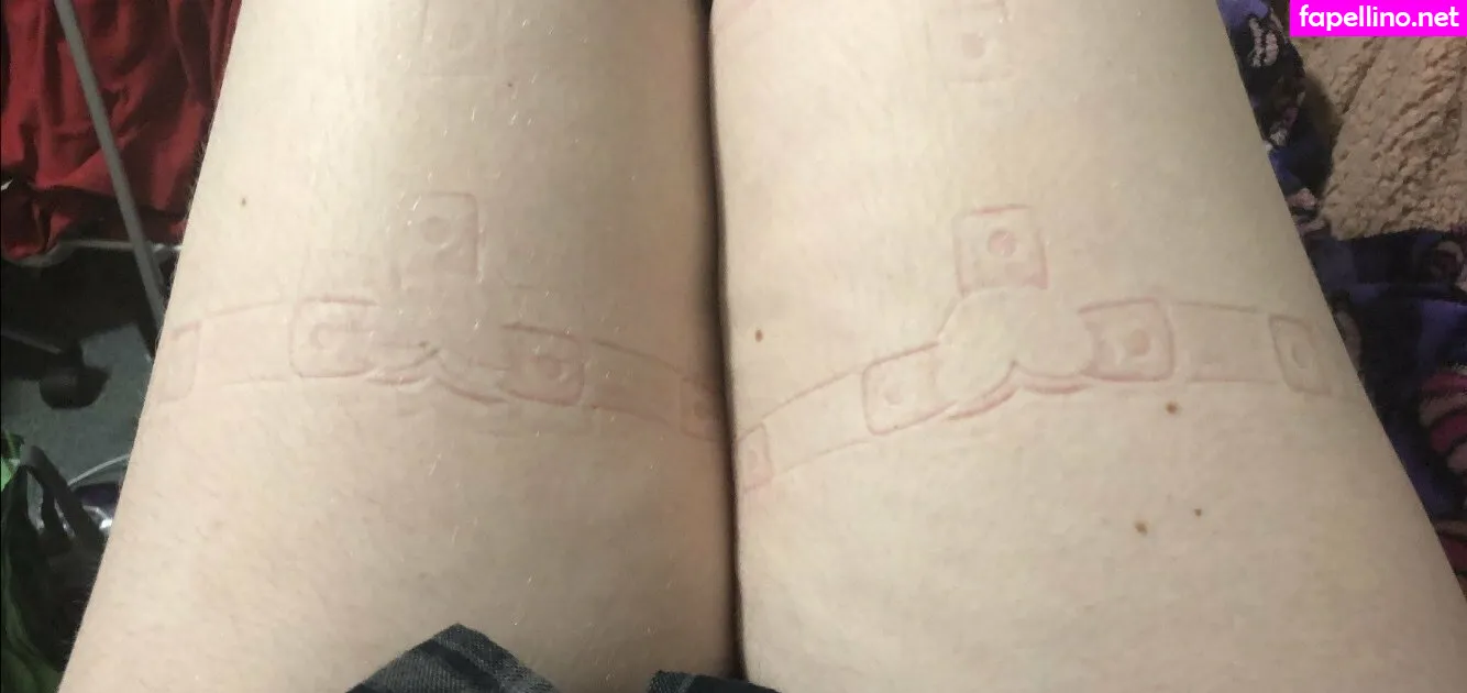 Prosecco Glazed Lips