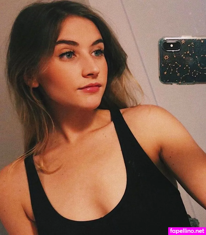 Randomwhitegirl666 1