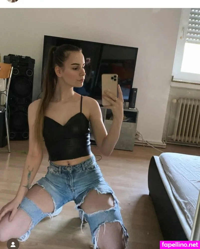 Serious Lisa Lisa Da Silva