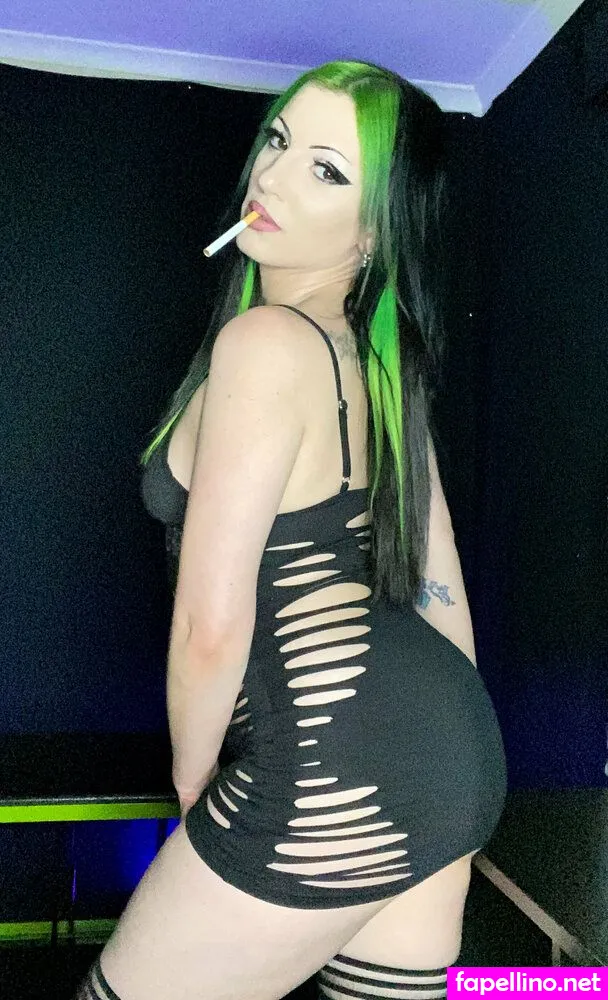 Smokinggoddess