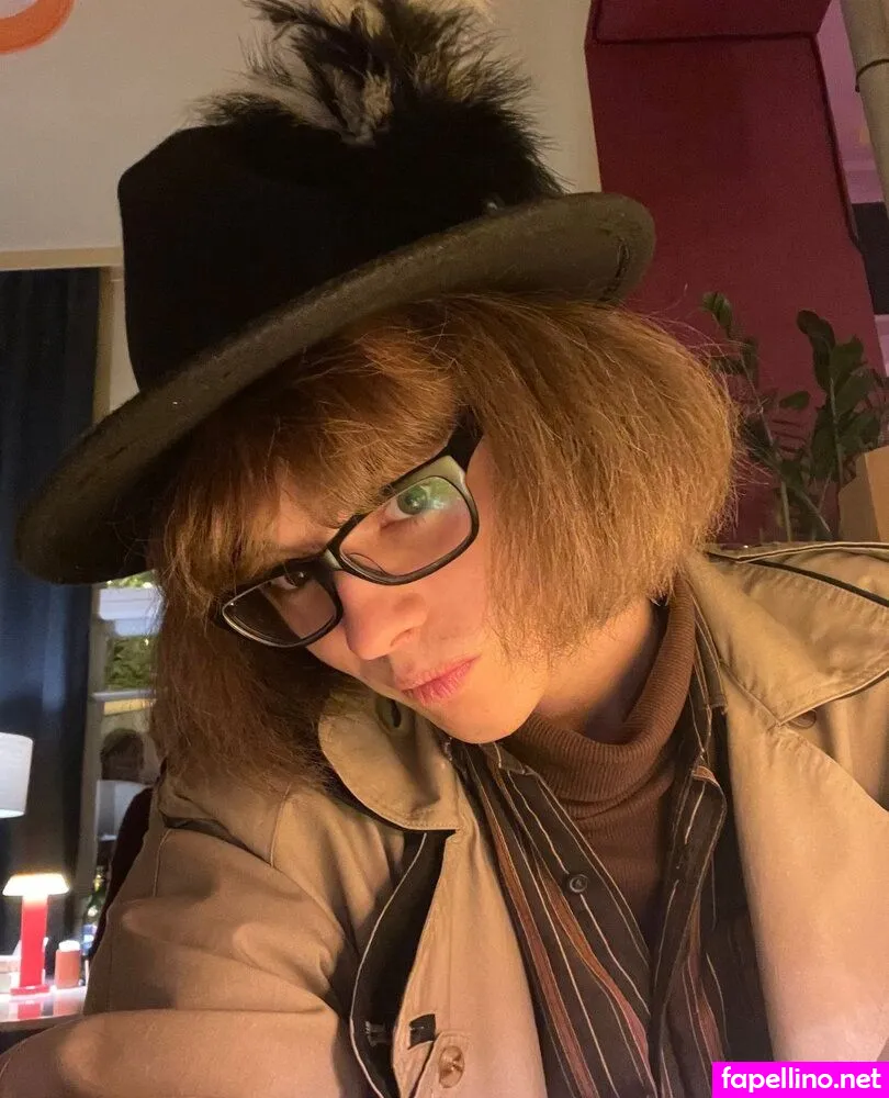 User427880893135200257