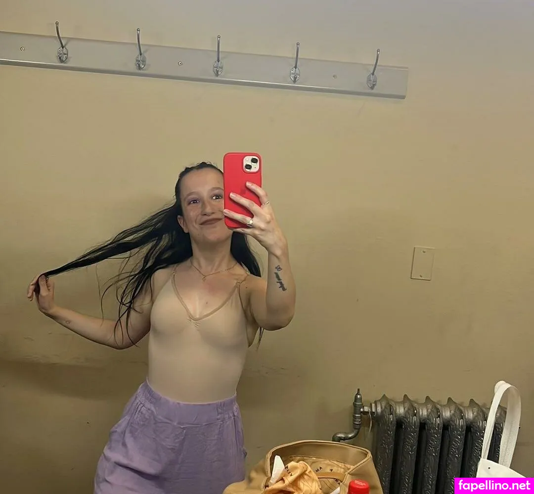 Vikyy V Viky Pinto Vikypinto V