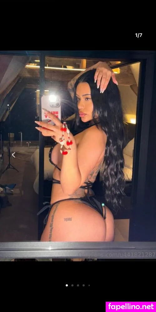 yasmine-cecilia-pierards